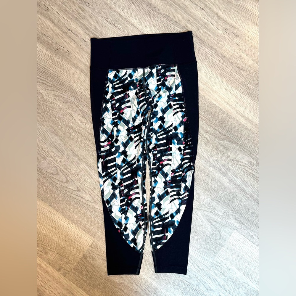 Athleta Cropped Leggingss